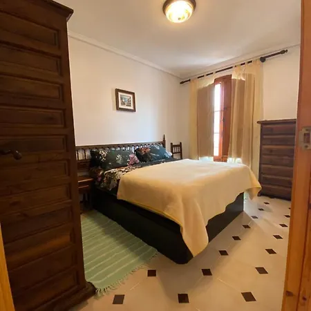 Orihuela Costa 2-Bedroom 1-Bath Renovated Vacation Rental On La Zenia Beach Exterior photo