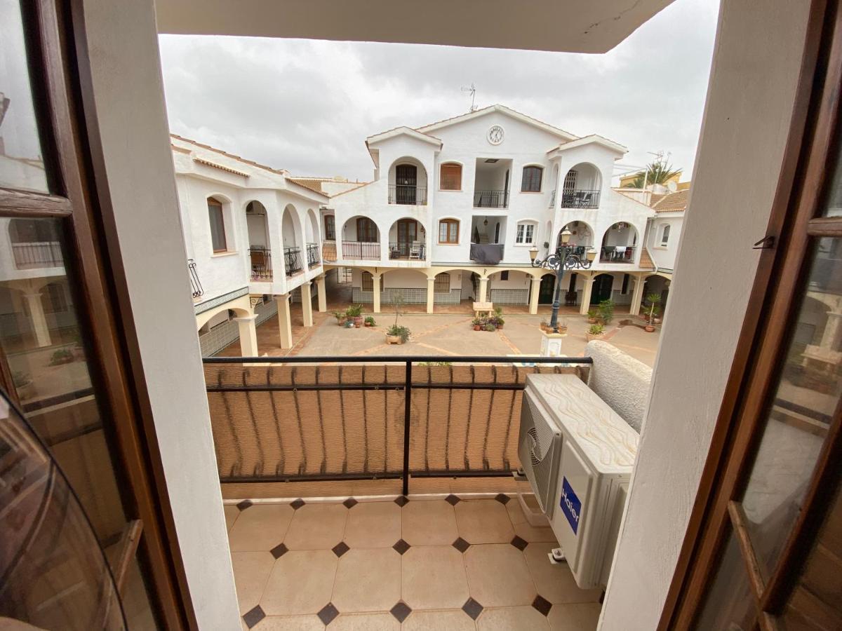 Costa 2-bedroom 1-bath Renovated Vacation On La Zenia *